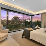 Villa Sandie Front Golf Cinema Sauna Jacuzzi Kids Playground *
