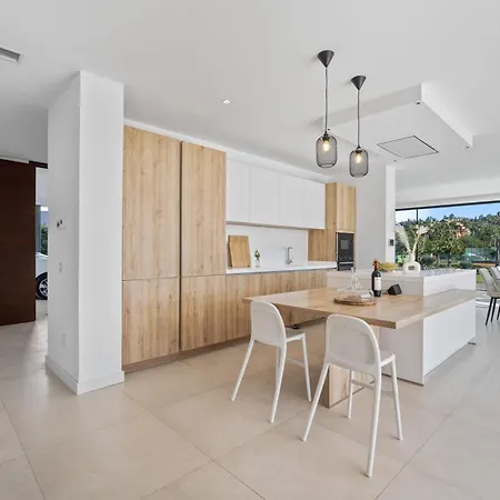 Villa Sandie Front Golf Cinema Sauna Jacuzzi Kids Playground Estepona