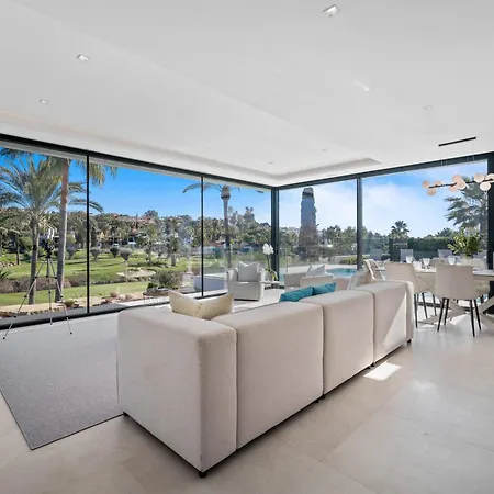 Sandie Front Golf Cinema Sauna Jacuzzi Kids Playground Villa