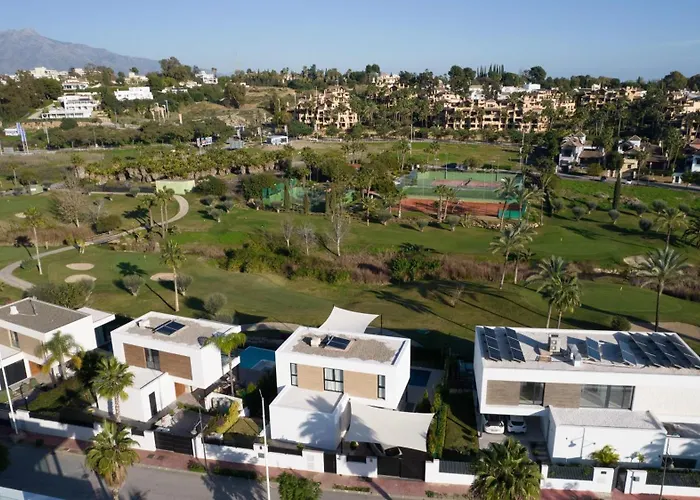 Villa Sandie Front Golf Cinema Sauna Jacuzzi Kids Playground *