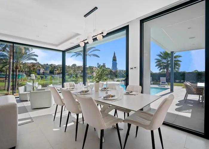 Sandie Front Golf Cinema Sauna Jacuzzi Kids Playground 别墅